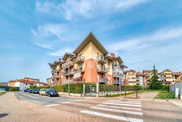 Appartamento quadrilocale in vendita in Vicolo Sacra San Michele, Orbassano