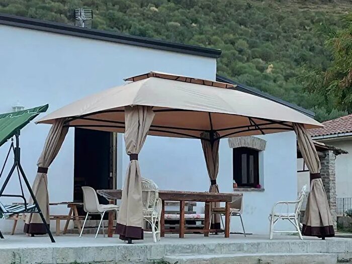 Casa con 5 locali in vendita in Contrada Castiglione, Torano Castello