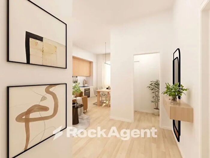 Appartamento trilocale in vendita in Via Camillo Vianson, Genova