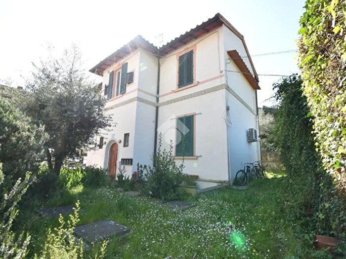 Appartamento bilocale in vendita in Via Benedetto Accolti, Firenze