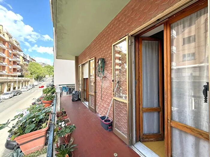 Appartamento con 6 locali in vendita in Via Palmanova, Viterbo