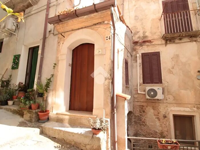 Casa con 5 locali in vendita in Via Porta della Fontana, Vibonati