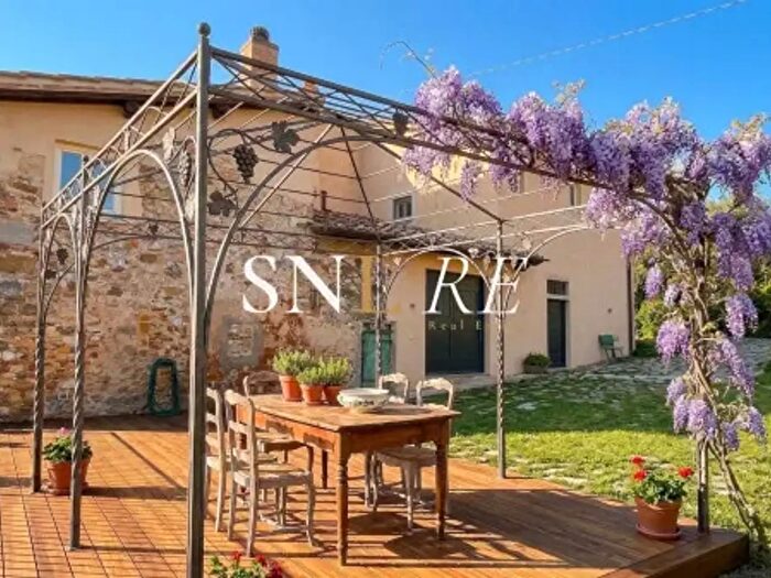 Casa con 6 locali in vendita in Via Grevigiana, San Casciano In Val Di Pesa