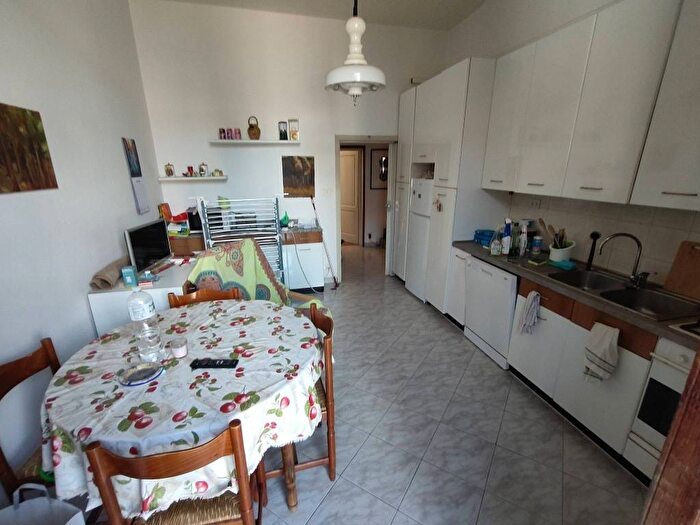 Appartamento trilocale in affitto in Via Vittorio Locchi, Careggi Rifredi Dalmazia, Firenze