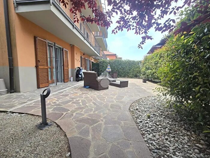 Appartamento bilocale in vendita in Via Lungobrembo, Curno