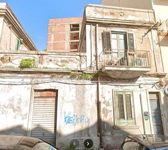Casa con 5 locali in vendita in Via Rocca Guelfonia, Messina