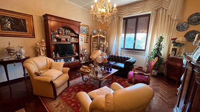 Appartamento con 6 locali in vendita in Corso Giuseppe Mazzini, Albisola Superiore