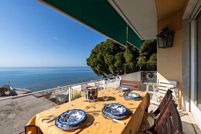 Appartamento quadrilocale in vendita in Via Garibaldi, Alassio