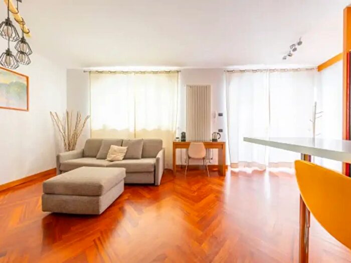 Appartamento bilocale in vendita in Via Pasquale Sottocorno, Milano