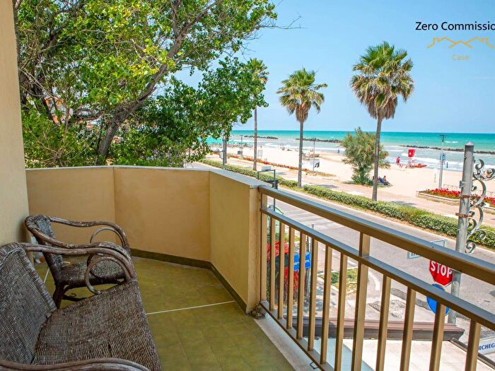 Appartamento trilocale in affitto in Via Mariannina Marinelli, Villa Verrocchio, Montesilvano