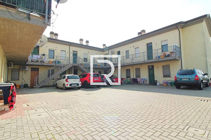 Appartamento trilocale in vendita in Bevanaccio Ravenna, Ravenna