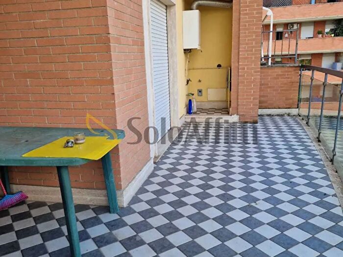 Appartamento trilocale in affitto in Via Federico Fellini, Pomezia