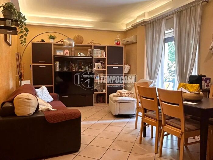 Appartamento quadrilocale in vendita in Via Giacomo Puccini, Gravina Di Catania