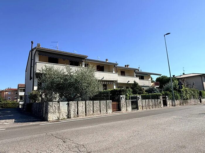 Casa con 5 locali in vendita in Via Santa Sofia, San Pietro In Cariano