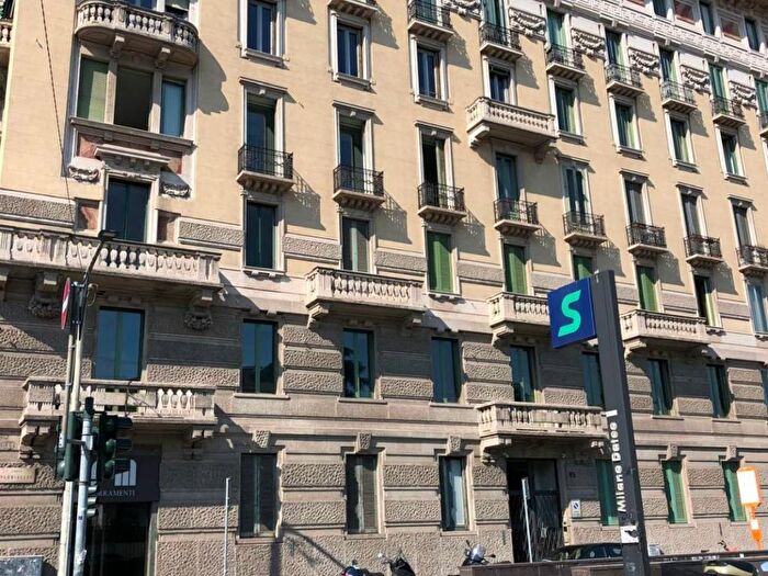 Appartamento trilocale in affitto in Corso Plebisciti, Plebisciti Susa, Milano