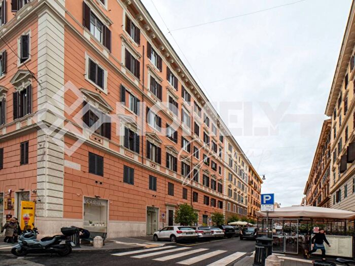 Appartamento quadrilocale in affitto in Via dei Gracchi, Prati, Roma