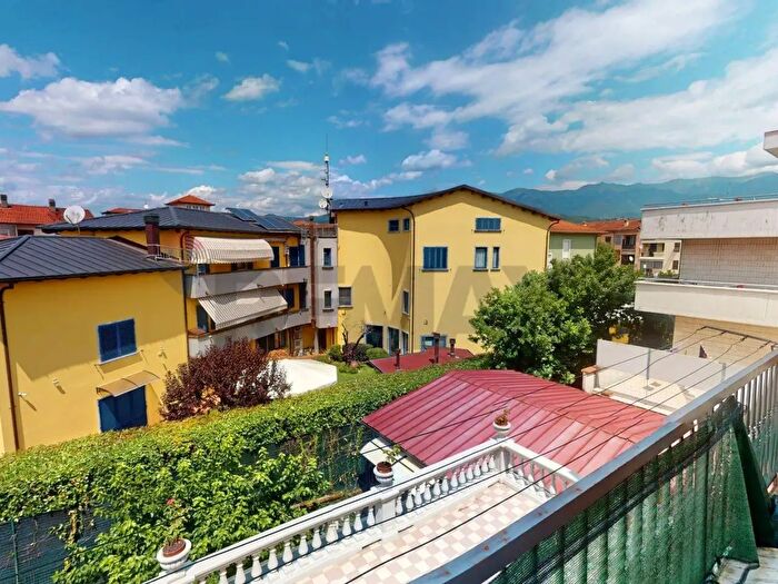 Appartamento con 5 locali in vendita in Villafranca In Lunigiana