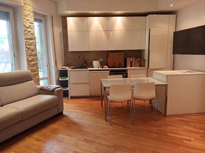 Appartamento bilocale in affitto in Ponte di Mezzo Circondaria, Firenze