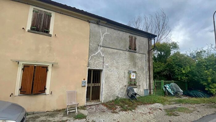 Casa trilocale in vendita in Perticara Novafeltria Rn, Novafeltria