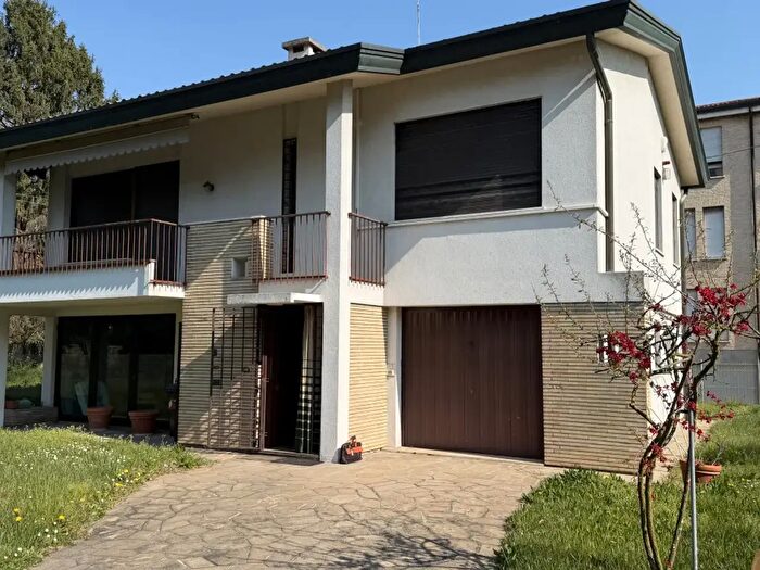 Casa trilocale in vendita in Noventa Padovana Via Podestarile, Padova