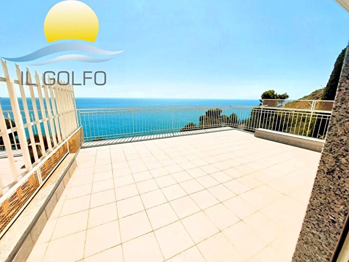 Appartamento bilocale in vendita in Strada Comunale di Rollo, Cervo