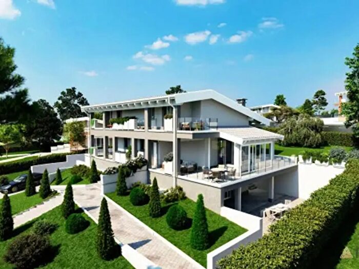 Casa con 6 locali in vendita in Largo dellOlgiata, Roma