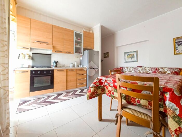 Appartamento trilocale in vendita in Via Zara, Manfredonia