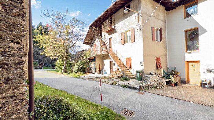 Case in Vendita e in Affitto - 2