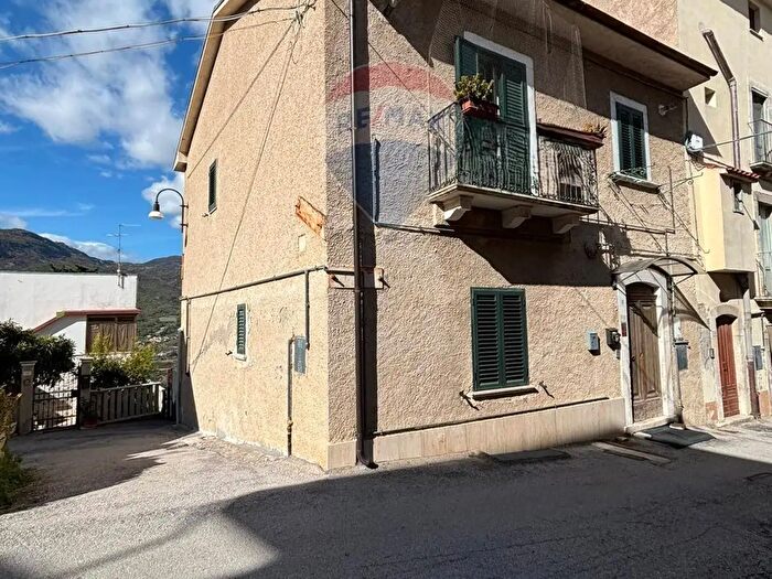 Appartamento trilocale in vendita in Via Ospedale, Tocco Da Casauria