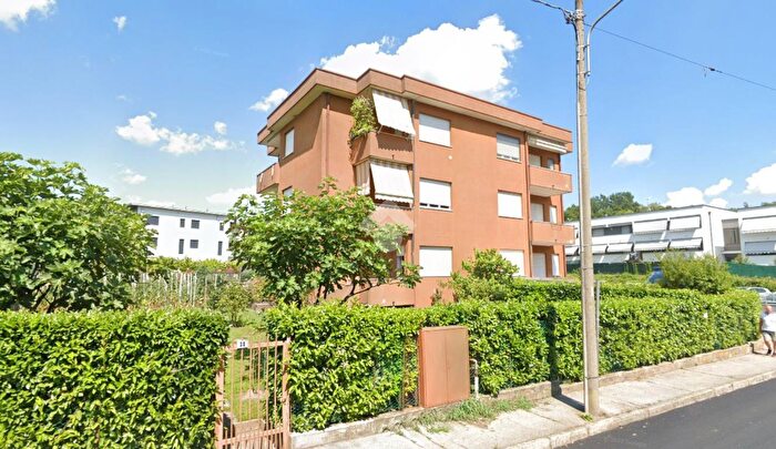 Appartamento bilocale in vendita in Via Giacomo Matteotti, Lipomo