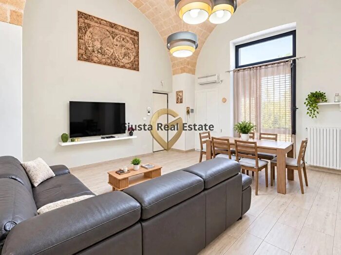 Appartamento trilocale in vendita in Via Giordano Bruno, Brindisi