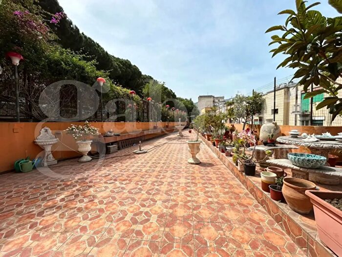 Appartamento con 5 locali in vendita in Via Principessa Mafalda, Messina