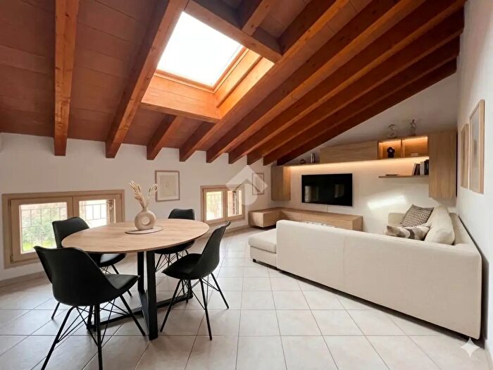 Appartamento trilocale in vendita in Località Sanguigna, Colorno