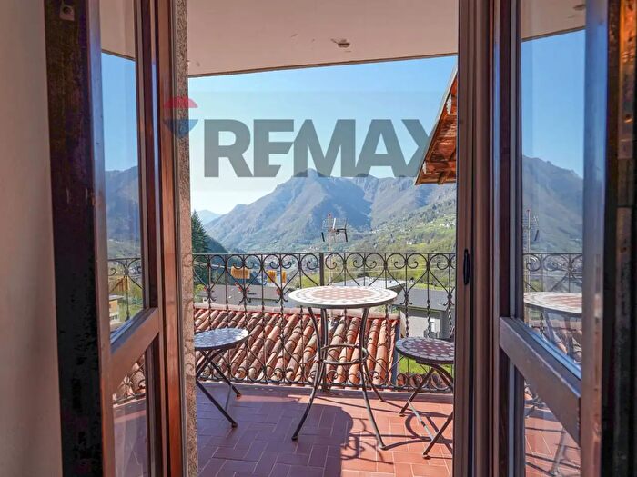 Casa quadrilocale in vendita in San Pellegrino Terme