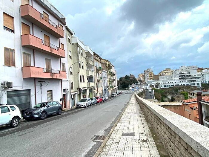 Appartamento con 5 locali in vendita in Via Antonio Ballero, Nuoro