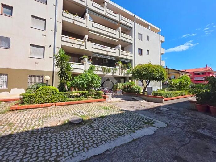 Appartamento quadrilocale in vendita in Via Roma, Silvi