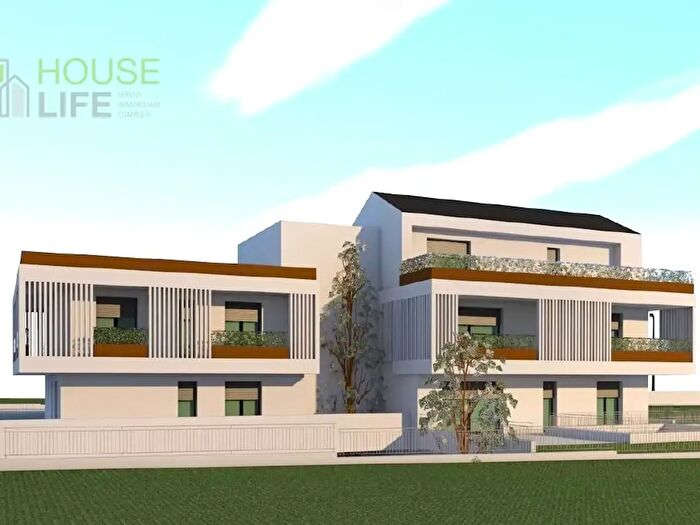 Appartamento quadrilocale in vendita in Via Valdastico Thiene, Thiene