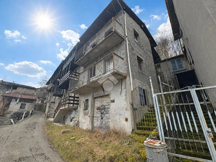Casa trilocale in vendita in Via Feruda, Faedo Valtellino