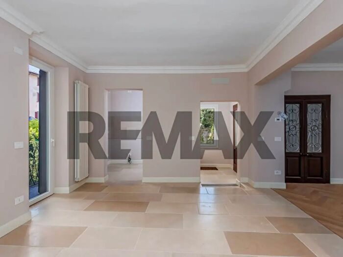 Appartamento trilocale in vendita in Via San Lorenzo, Bergamo