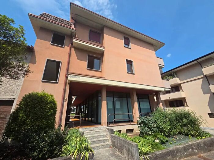 Appartamento bilocale in affitto in Via Stelvio, Delebio