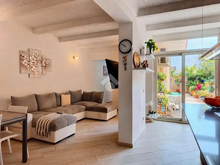 Appartamento con 7 locali in vendita in Via Guglielmo Marconi, Sorso