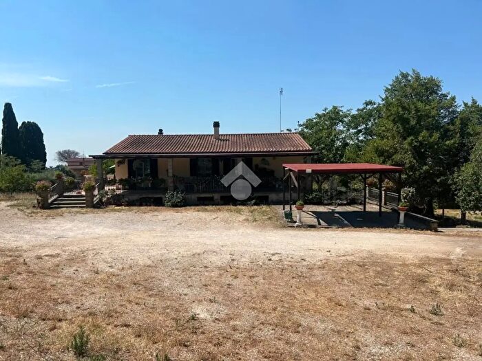 Casa con 6 locali in vendita in Via Castello di San Gennaro, Genzano Di Roma