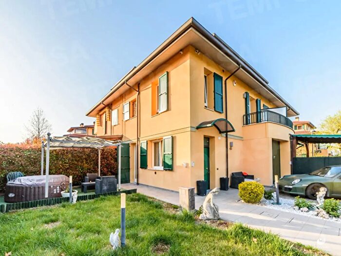 Casa trilocale in vendita in Olivetti, San Giovanni In Persiceto