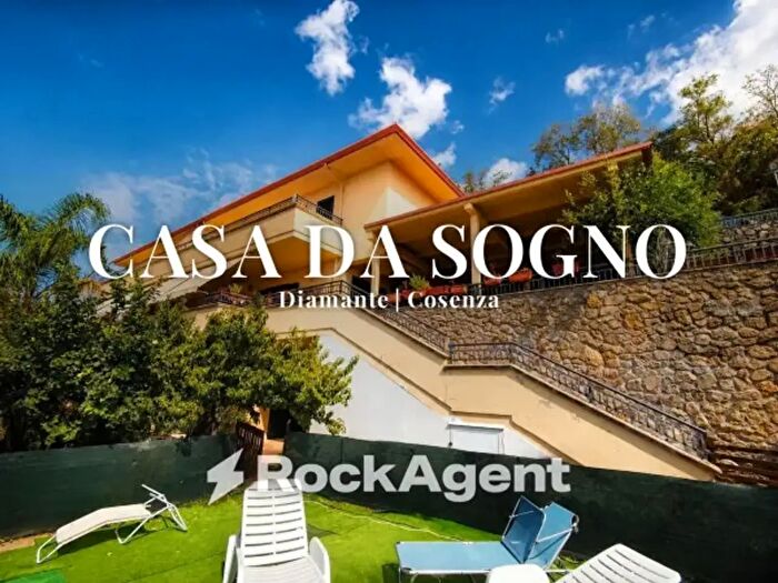 Appartamento con 5 locali in vendita in Salita Fragalleto, Diamante