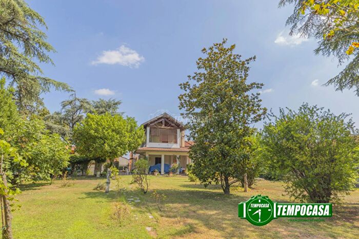 Casa con 6 locali in vendita in Via Agostino Depretis, Bressana Bottarone