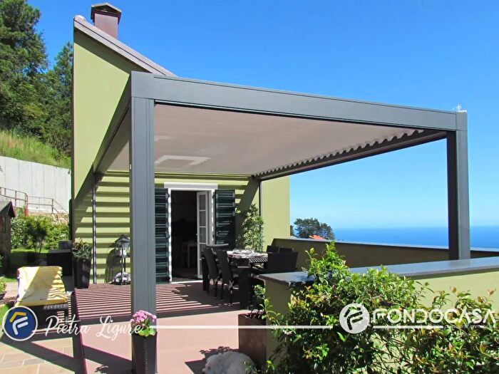 Appartamento trilocale in vendita in Via Canova, Magliolo