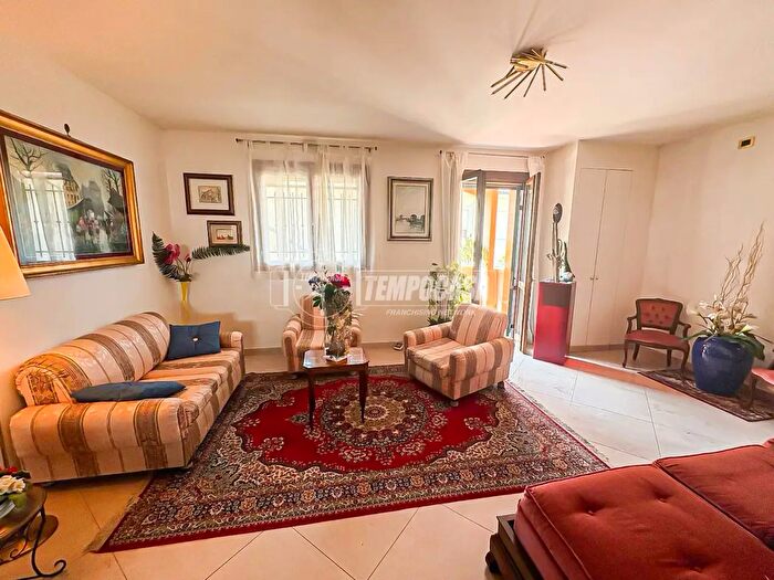 Appartamento trilocale in vendita in Viale dei Pini, Cesenatico