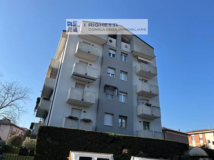 Appartamento quadrilocale in affitto in Via Siracusa, Borgo Nuovo Navigatori, Verona