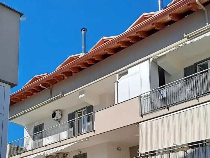 Appartamento trilocale in affitto in Via della Libertà, Villaricca