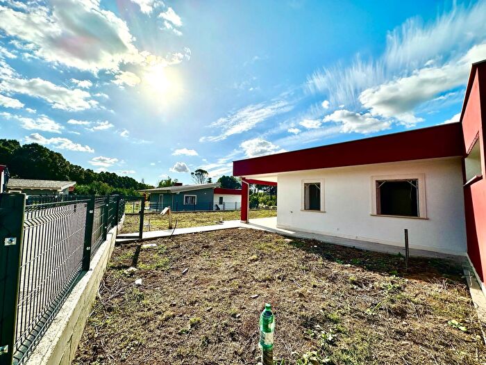 Casa quadrilocale in vendita in Via dellAeronautica, Monterotondo